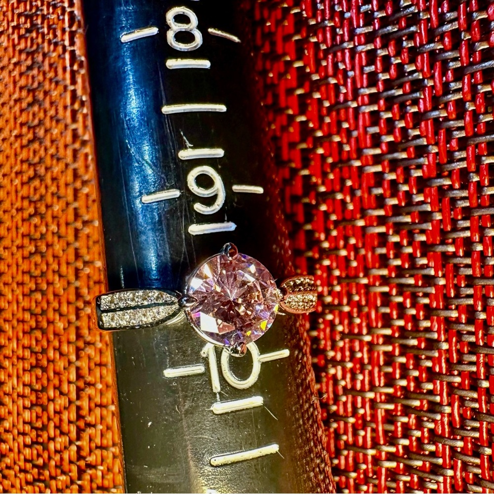 Fragrant Jewels Silver Ring with Pink Gemstone
